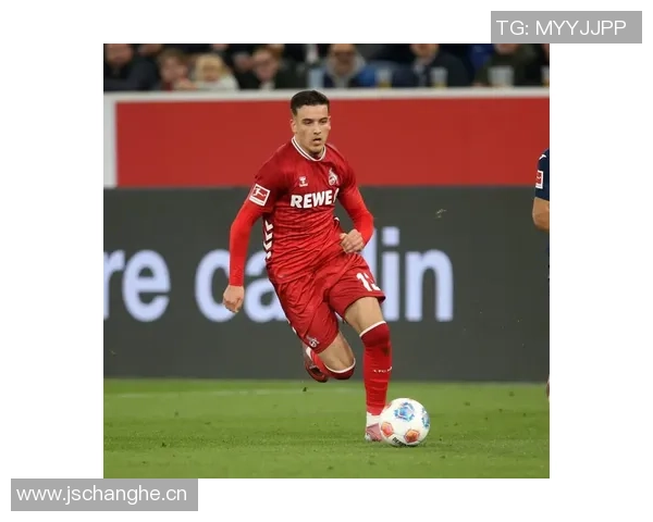 巴黎圣日耳曼关注葡超新星阿尔贝托科斯塔与卡布拉尔的转会动态