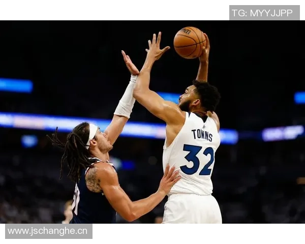 爱德华兹谈对阵唐斯的感受表达了对他的尊重与敬意